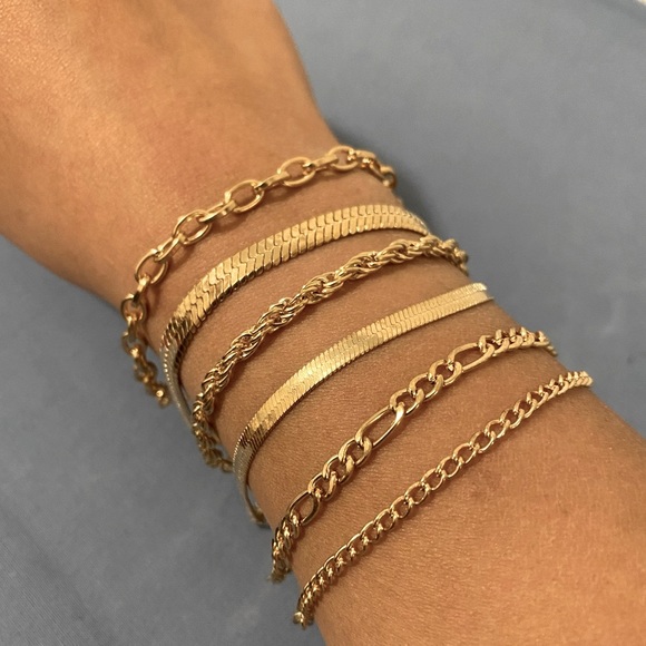 NWOT Jewelry - Reserved for M 💖 Gold Tone, Stackable Bracelets (Herringbone, Snake) (Set of 6)